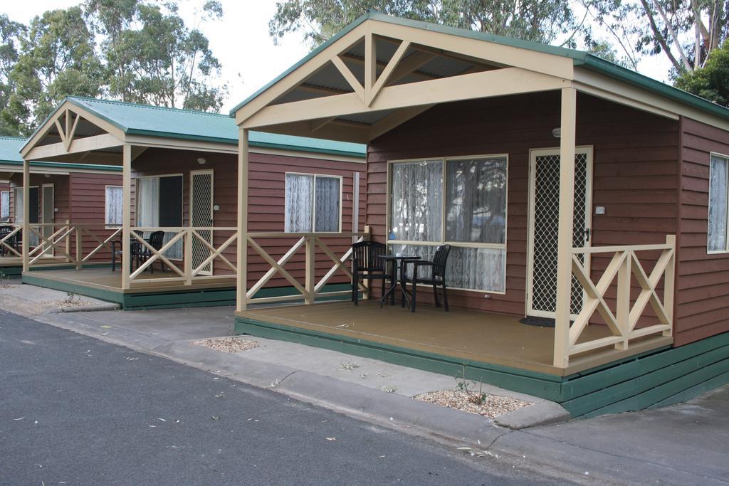 Lake Fyans Holiday Park Стая снимка