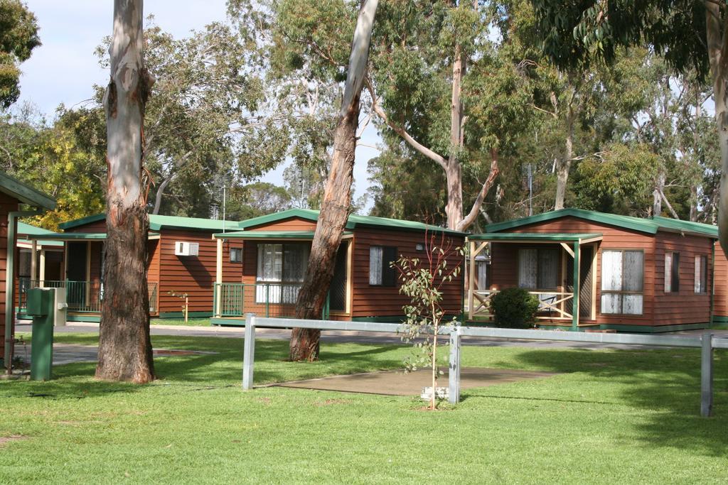 Lake Fyans Holiday Park Стая снимка